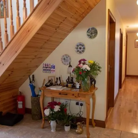 The Rock Equestrian Farm Bed & Breakfast *