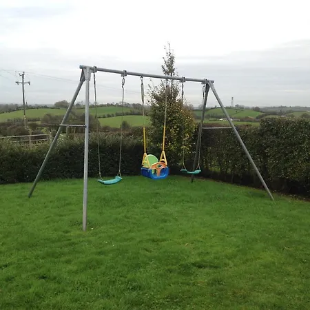 The Rock Equestrian Farm Bed & Breakfast *