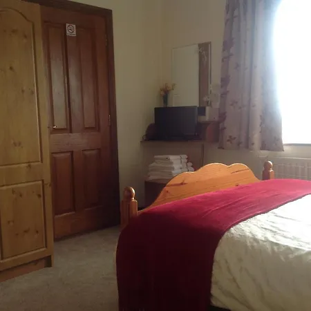 Bed & Breakfast The Rock Equestrian Farm